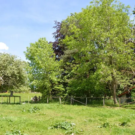 Plain House Is Very Suitable For Groups